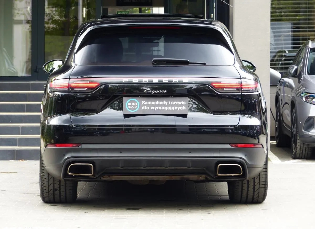 Porsche Cayenne cena 349900 przebieg: 35200, rok produkcji 2019 z Stęszew małe 191